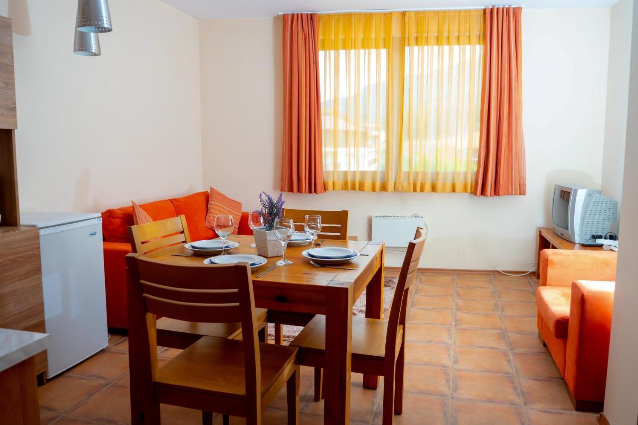 Two Bedroom Apartments In Murphys Lodge Bansko Luaran gambar