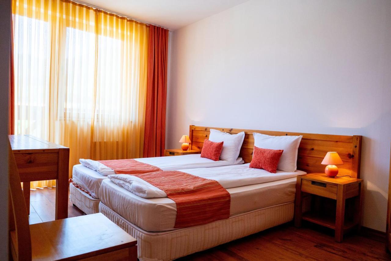 Two Bedroom Apartments In Murphys Lodge Bansko Luaran gambar