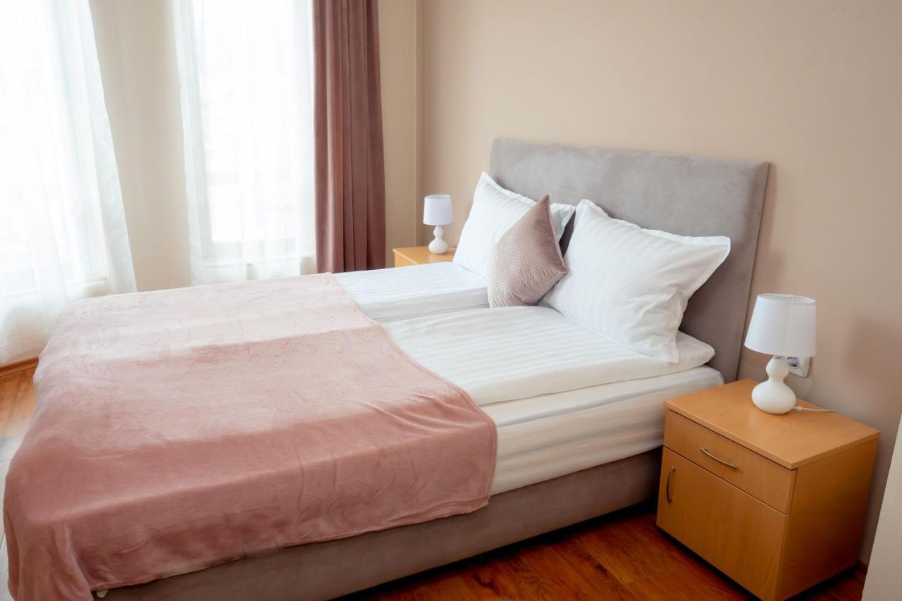 Two Bedroom Apartments In Murphys Lodge Bansko Luaran gambar
